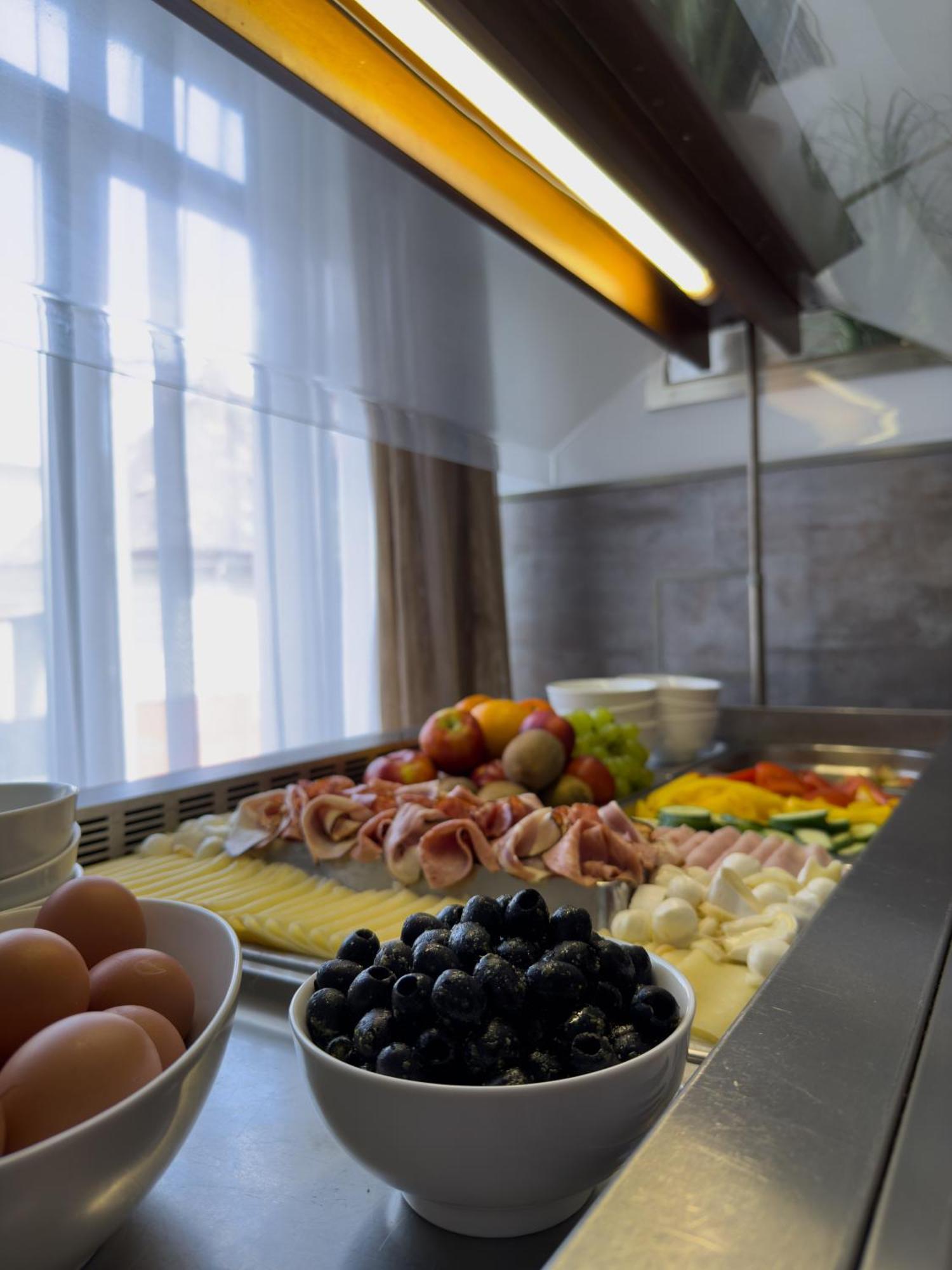 Hotel Theresia Kolín Екстериор снимка