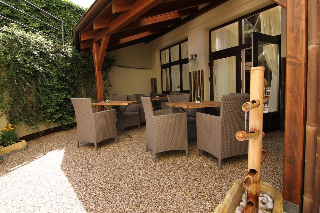 Hotel Theresia Kolín Екстериор снимка