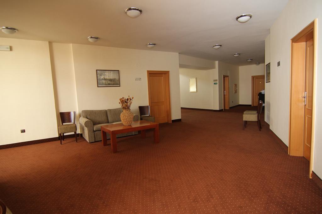 Hotel Theresia Kolín Екстериор снимка