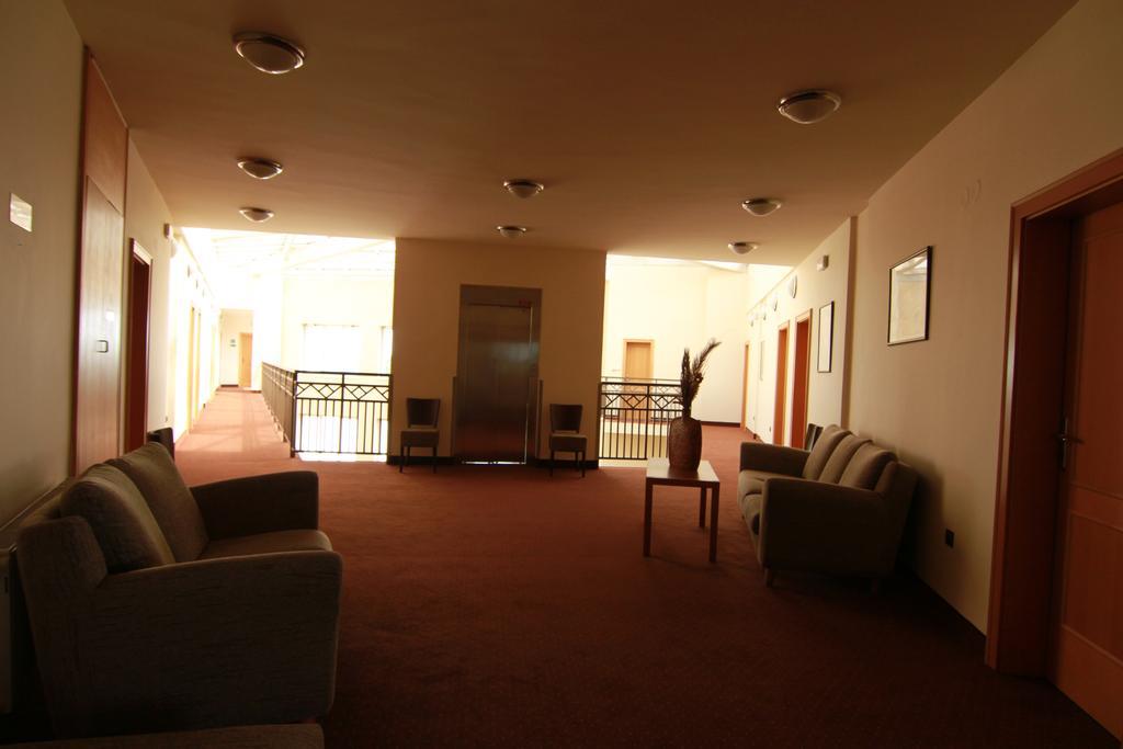 Hotel Theresia Kolín Екстериор снимка
