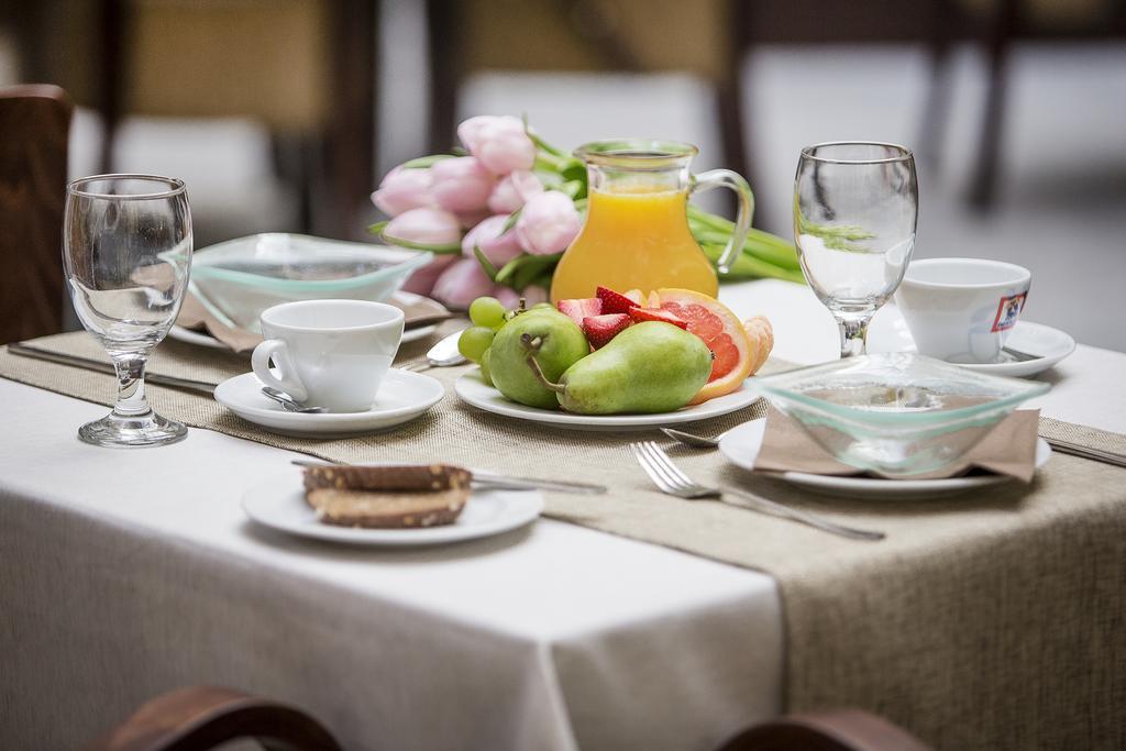 Hotel Theresia Kolín Екстериор снимка